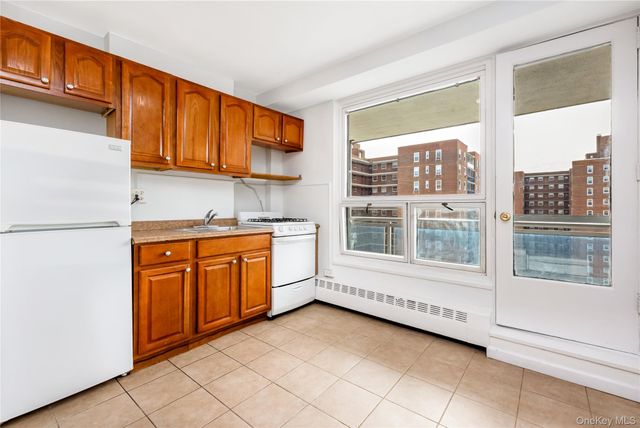 97-40 62nd Drive 11A, Rego Park, NY 11374