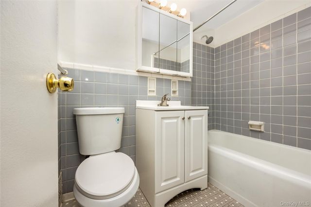 97-40 62nd Drive 11A, Rego Park, NY 11374