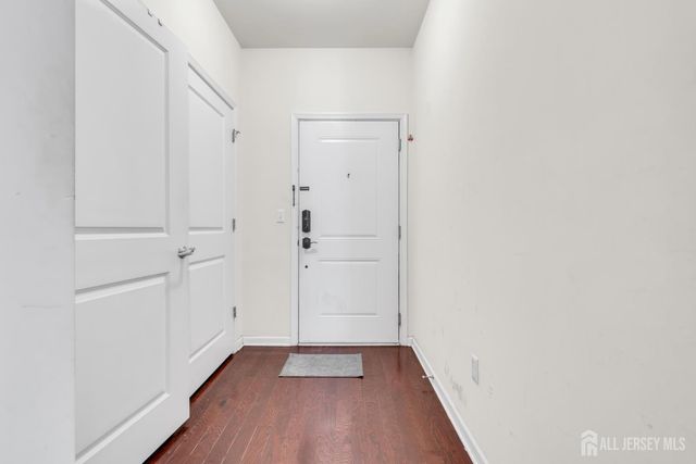 731 Strassle Way, South Plainfield, NJ 07080
