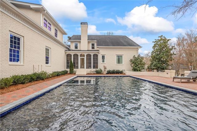 5727 Mountain Oak Drive, Braselton, GA 30517