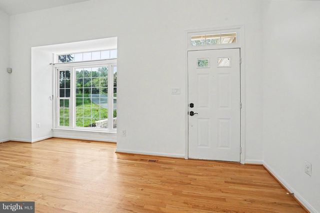 7855 WALLER DR, Manassas, VA 20111