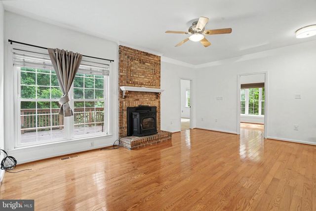 7855 WALLER DR, Manassas, VA 20111