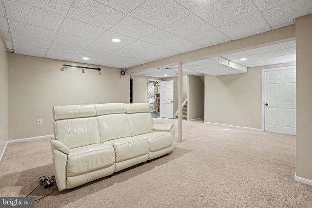 7855 WALLER DR, Manassas, VA 20111
