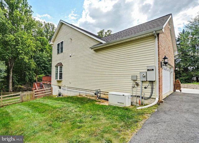 7855 WALLER DR, Manassas, VA 20111