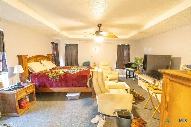 201 N Kings Trail, Little River Academy, TX 76554