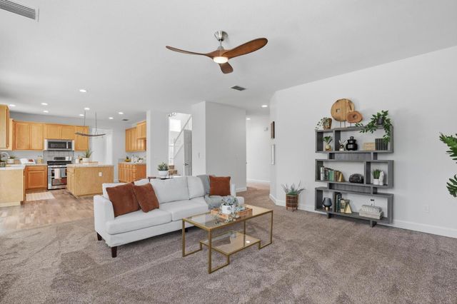 1178 Jewelflower, Plumas Lake, CA 95961