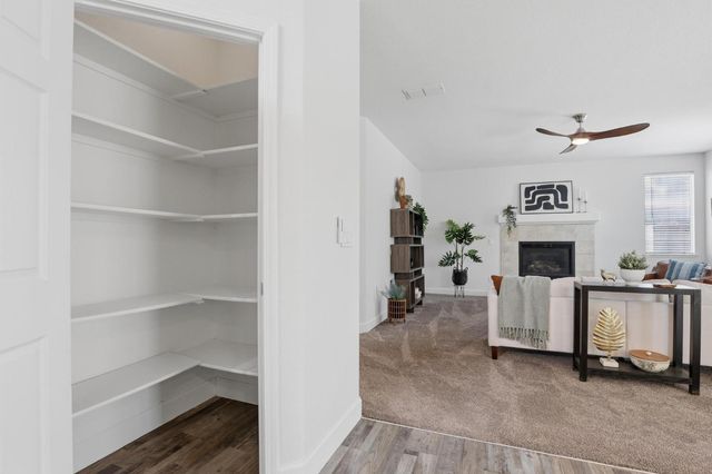 1178 Jewelflower, Plumas Lake, CA 95961