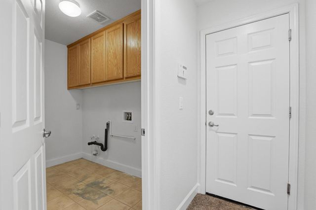 1178 Jewelflower, Plumas Lake, CA 95961
