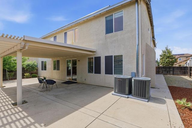 1178 Jewelflower, Plumas Lake, CA 95961