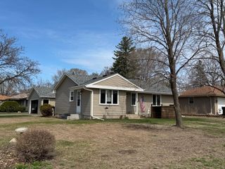 1312 72nd Avenue N, Brooklyn Center, MN 55430