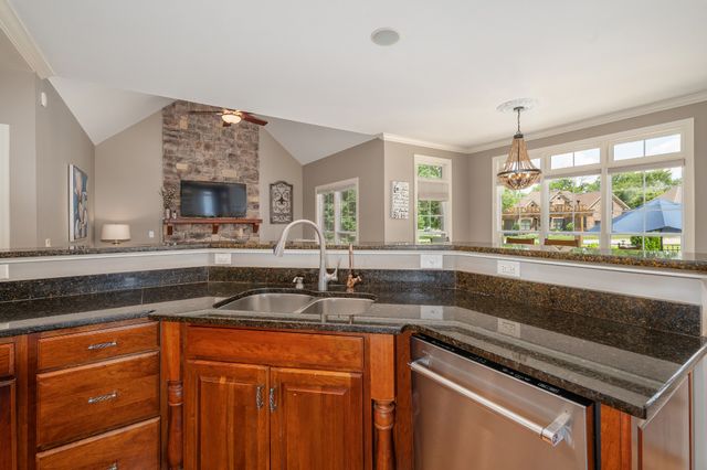 200 Camille Victoria Ct, Mount Juliet, TN 37122