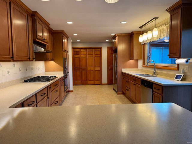 1000 W Star Circle, Santa Claus, IN 47579