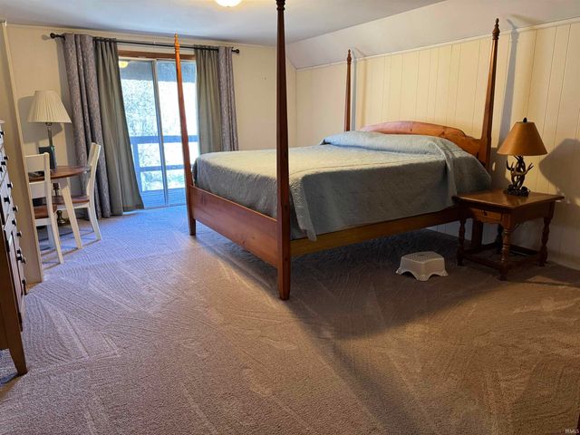 1000 W Star Circle, Santa Claus, IN 47579