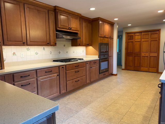 1000 W Star Circle, Santa Claus, IN 47579