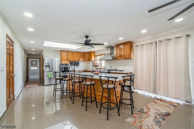 30 Claridge Ln, Raritan Twp., NJ 08822