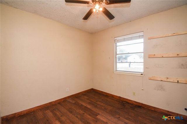 197 Live Oak Drive, Inez, TX 77968