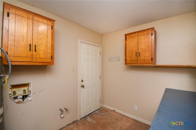 197 Live Oak Drive, Inez, TX 77968