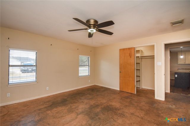 197 Live Oak Drive, Inez, TX 77968