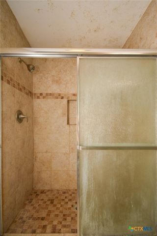 197 Live Oak Drive, Inez, TX 77968