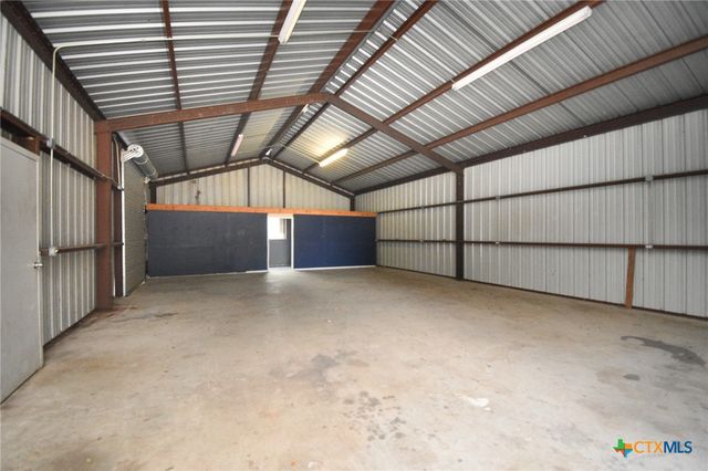 197 Live Oak Drive, Inez, TX 77968