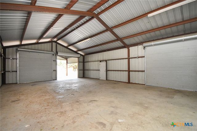 197 Live Oak Drive, Inez, TX 77968