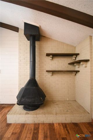 197 Live Oak Drive, Inez, TX 77968