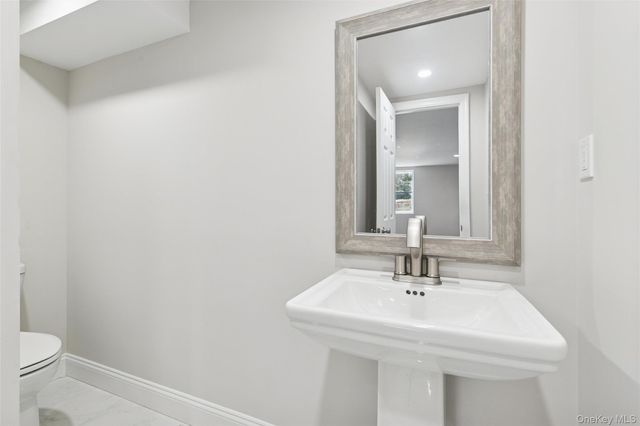 232 Berkshire Drive, Farmingville, NY 11738