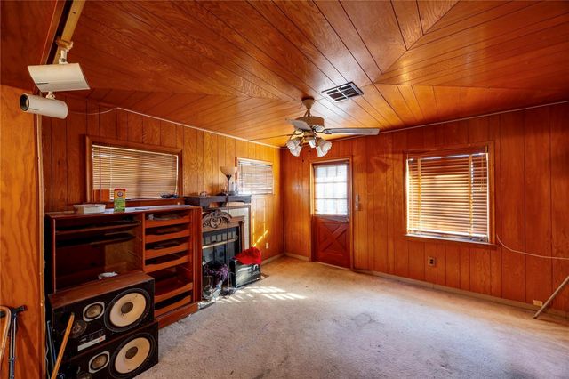 7718 Dillon Street, Houston, TX 77061