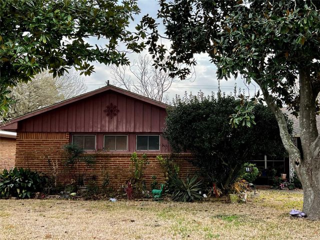 7718 Dillon Street, Houston, TX 77061