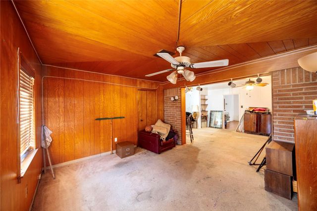 7718 Dillon Street, Houston, TX 77061