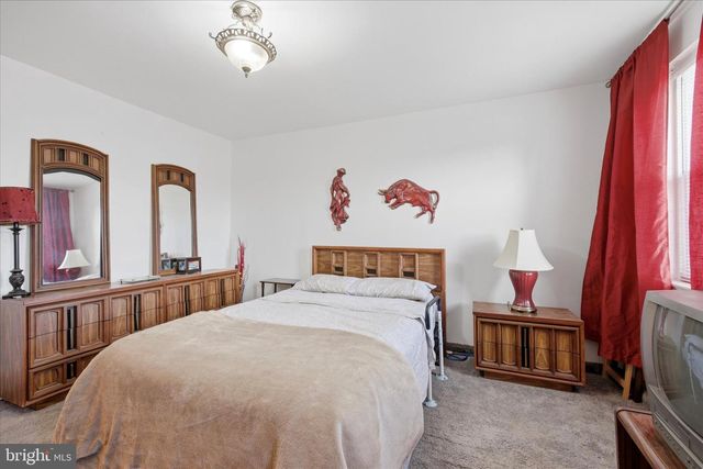 8660 FORREST AVE, Philadelphia, PA 19150