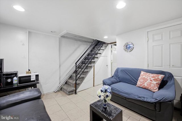 8660 FORREST AVE, Philadelphia, PA 19150