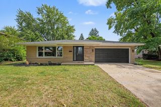 16419 Kimbark Avenue, South Holland, IL 60473