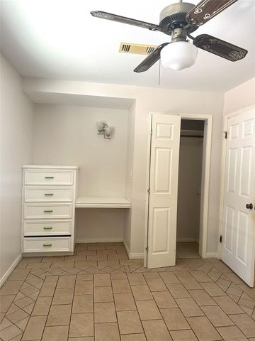 15323 E Fondren Circle, Houston, TX 77071