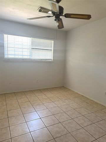 15323 E Fondren Circle, Houston, TX 77071