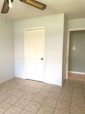 15323 E Fondren Circle, Houston, TX 77071