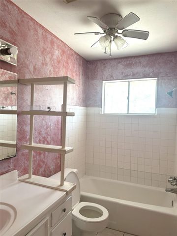 15323 E Fondren Circle, Houston, TX 77071