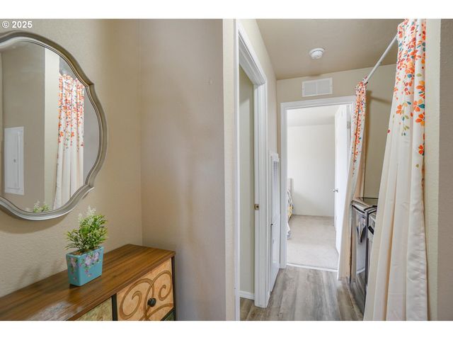 300 Sw 7TH Ave 211, Battle Ground, WA 98604