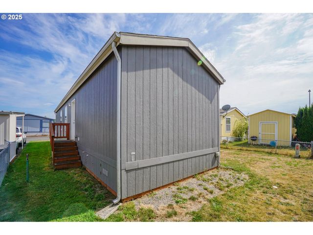 300 Sw 7TH Ave 211, Battle Ground, WA 98604