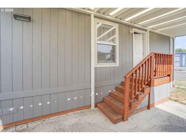 300 Sw 7TH Ave 211, Battle Ground, WA 98604