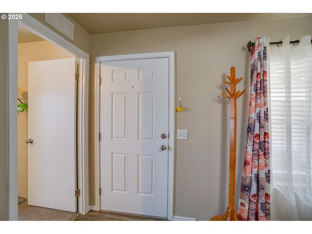 300 Sw 7TH Ave 211, Battle Ground, WA 98604