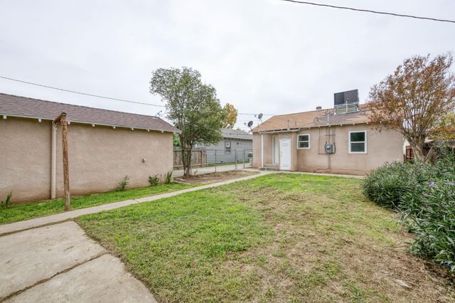 2371 S Lily Avenue, Fresno, CA 93706