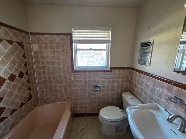 5708 Starlight Drive, Haltom City, TX 76117