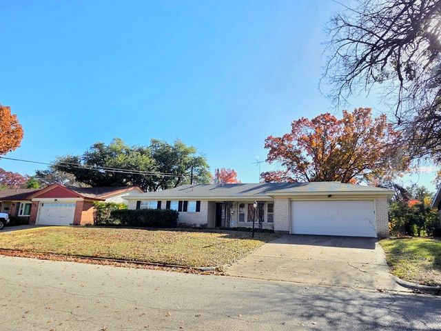 5708 Starlight Drive, Haltom City, TX 76117