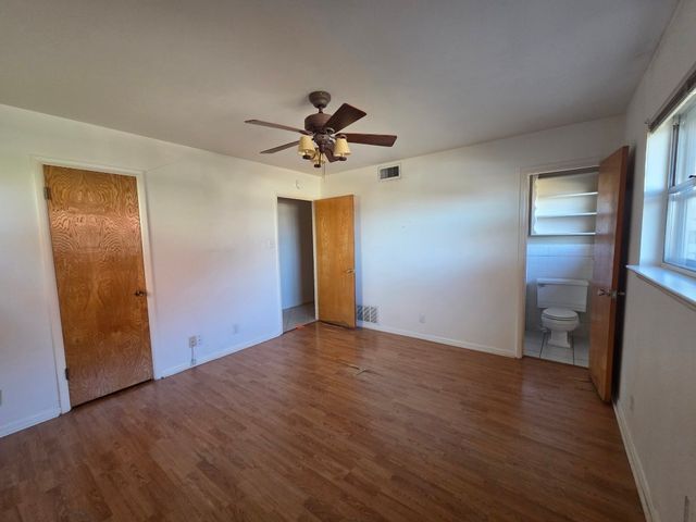 5708 Starlight Drive, Haltom City, TX 76117