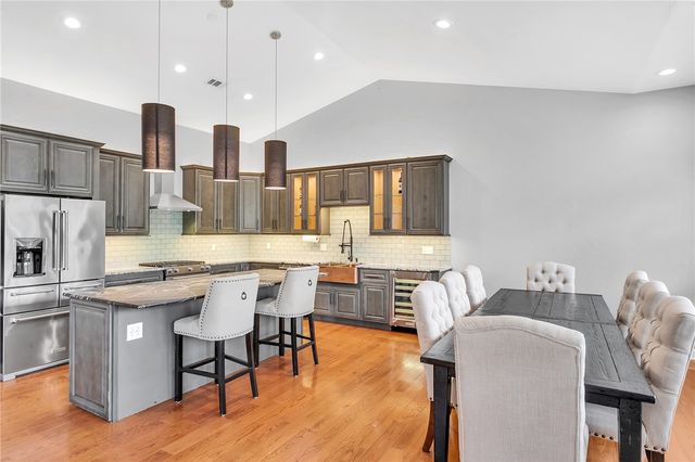 2726 Clay Pike, North Huntingdon, PA 15642