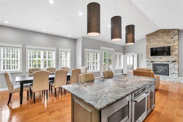 2726 Clay Pike, North Huntingdon, PA 15642