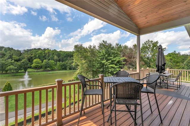 2726 Clay Pike, North Huntingdon, PA 15642