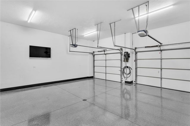 2726 Clay Pike, North Huntingdon, PA 15642