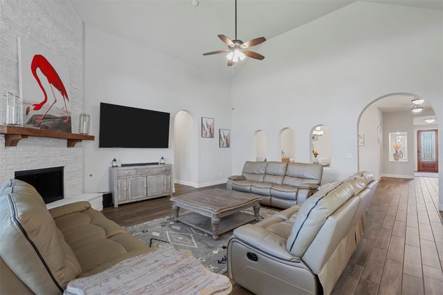 2204 Simpson Lane, Mansfield, TX 76063